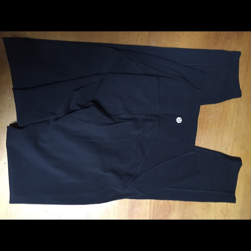 Lululemon untight tights